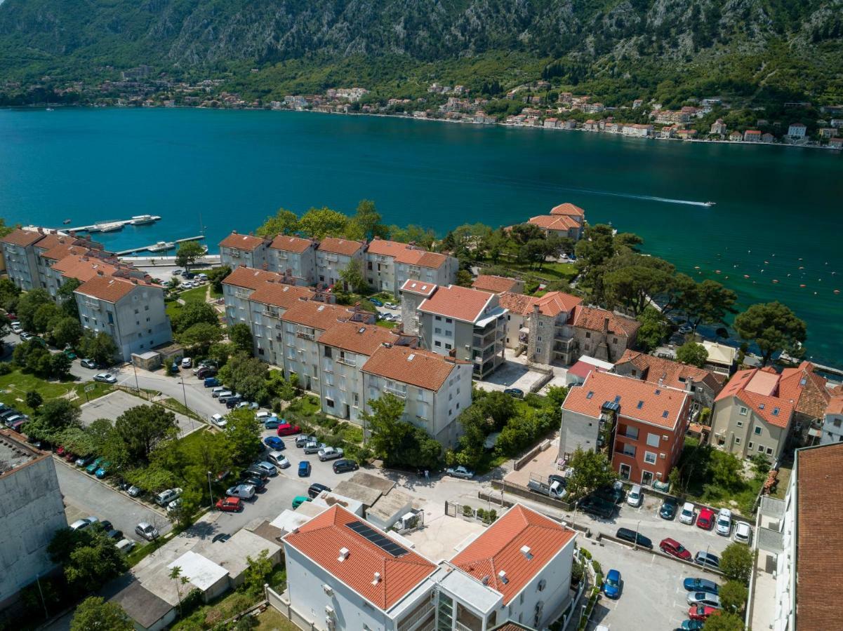 Maison W Kotor Exteriér fotografie